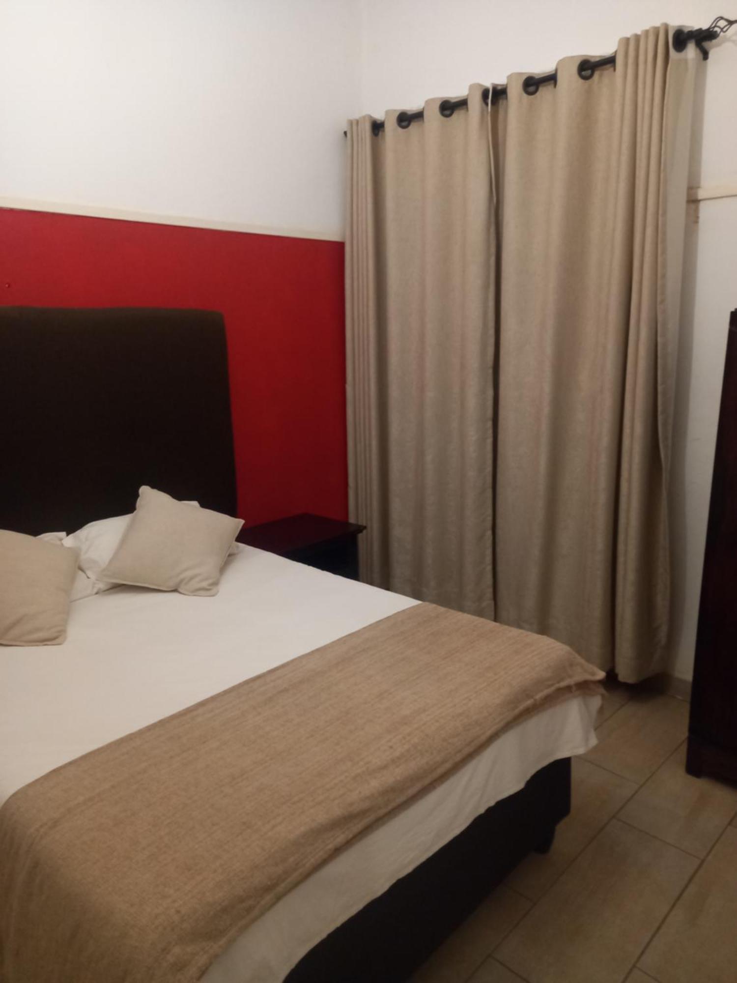 Choice Backpackers Lodge 불라와요 외부 사진