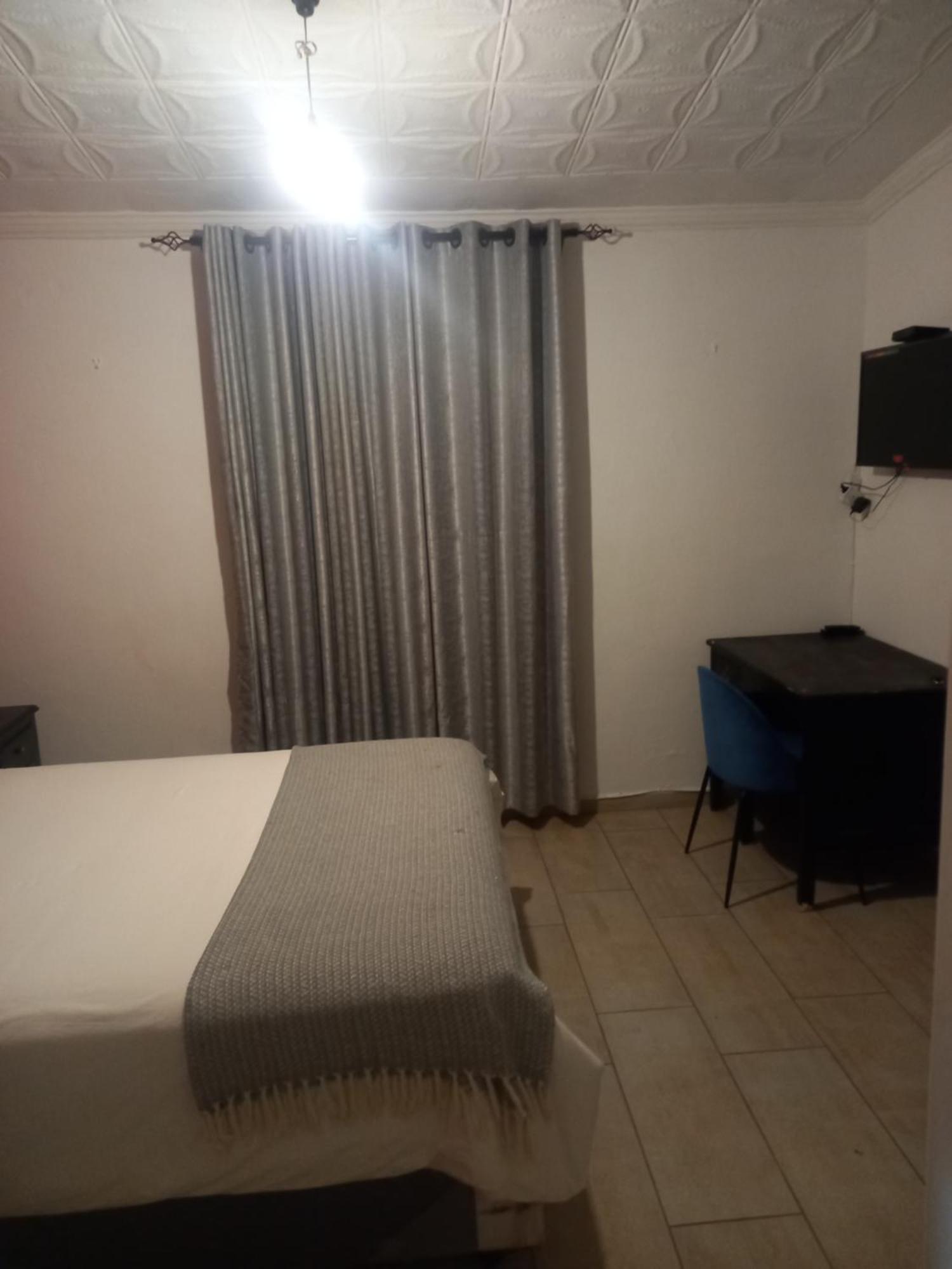 Choice Backpackers Lodge 불라와요 외부 사진