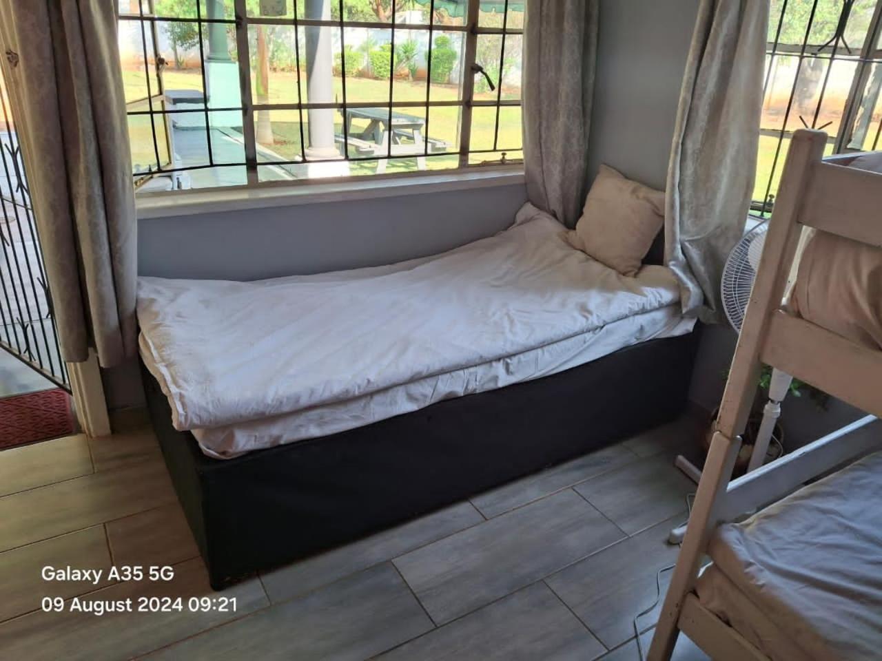 Choice Backpackers Lodge 불라와요 외부 사진